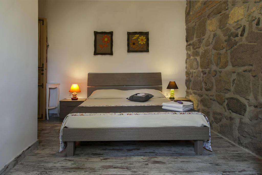 Locanda Villa Naumanni Tarquinia Rum bild